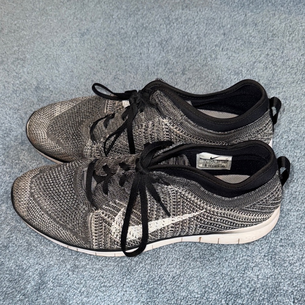 Women's Nike Black and Gray Knit Sneakers